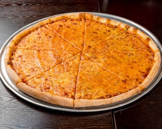 Cheese & Tomato Pizza.